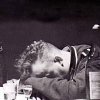 „Pervitin und Kalte Ente, Russenschnaps und Morphium: Alkohol- und Rauschmittelmissbrauch bei der Wehrmacht im Zweiten Weltkrieg“ „Pervitin und Kalte Ente, Russenschnaps und Morphium: Alkohol- und Rauschmittelmissbrauch bei der Wehrmacht im Zweiten Weltkrieg“