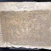 Die Schale ist eine Leihgabe des Römerbadmuseum.